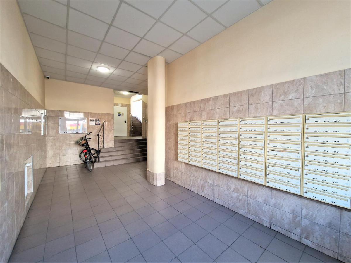 J&W Apartments Grojecka Glam Flat Βαρσοβία Εξωτερικό φωτογραφία